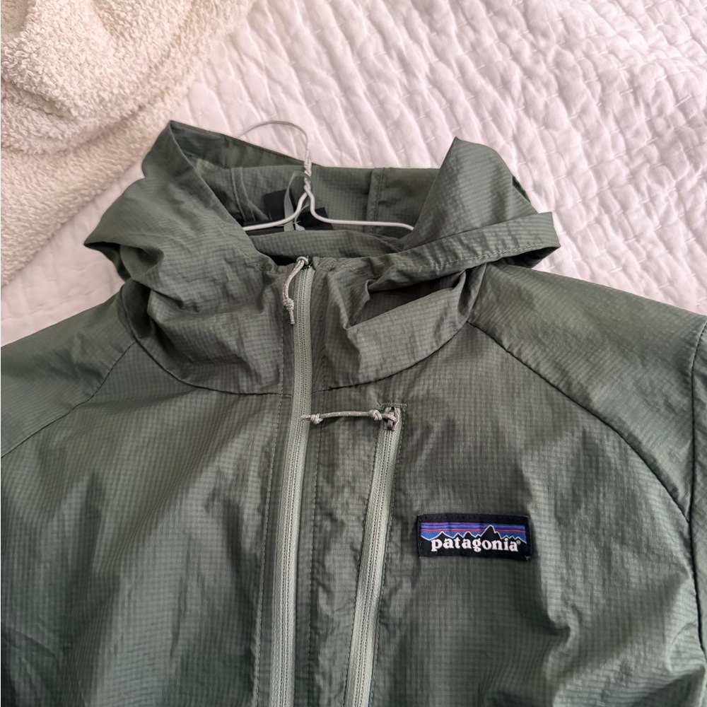Patagonia Houdini windbreaker